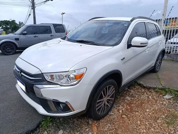 MMC ASX HPE 2.0 WD ANO 2019/2020