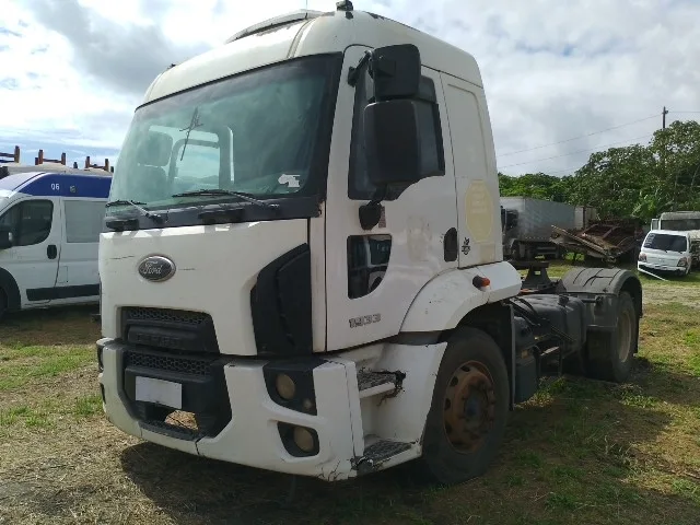CARGO 1933 TL ANO 2014/2014